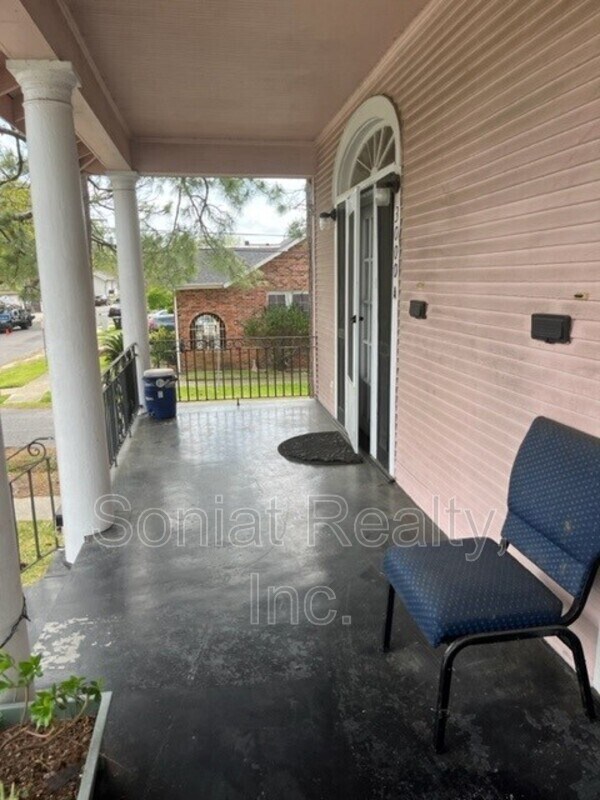 Building Photo - 3000 Serantine St