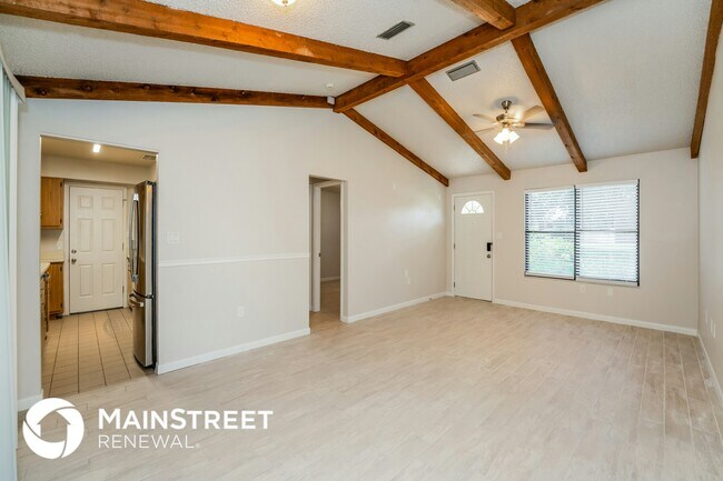 Foto del edificio - 4103 Skyway Dr