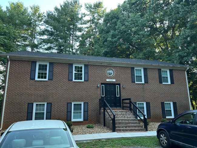Building Photo - 5290 Waterlick Rd