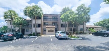 Building Photo - 9830 Nob Hill Ln