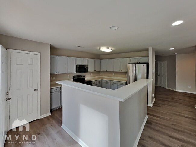 Building Photo - 1101 Southridge Dr