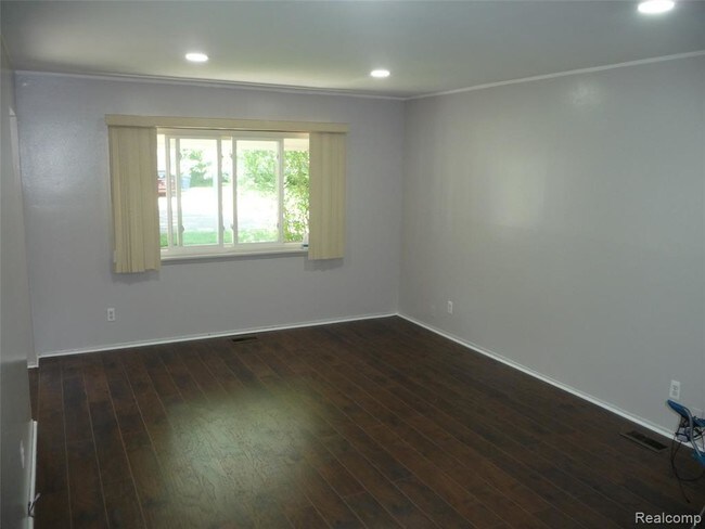 Building Photo - 4773 N Tuxedo Dr