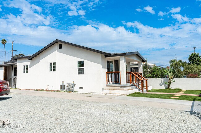 Foto del edificio - 6119 Prospect Ave