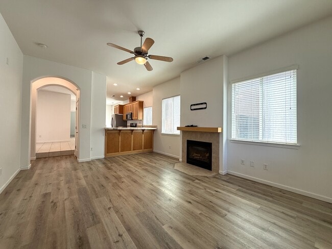 Building Photo - 1447 Yosemite Dr