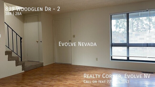 Foto del edificio - 839 Woodglen Dr