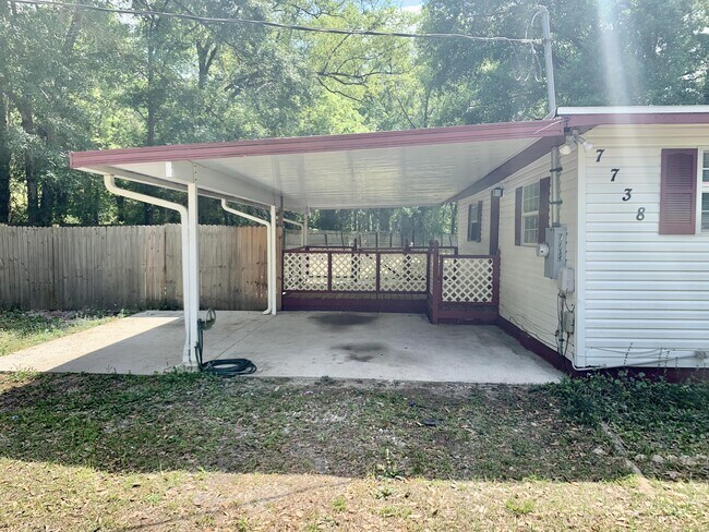 Building Photo - 7738 Plummer Rd