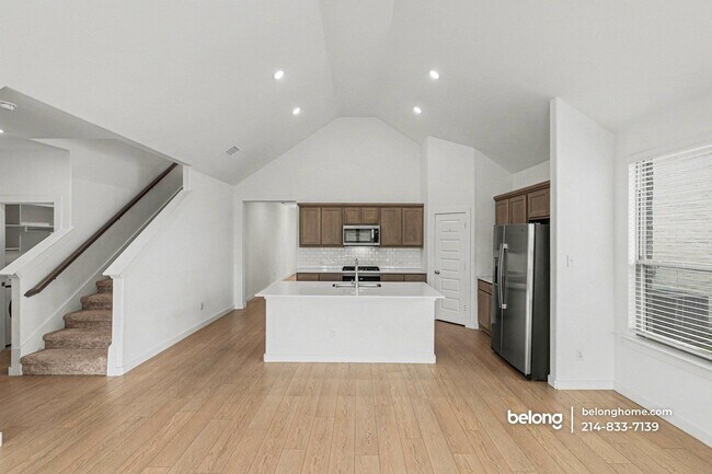 Building Photo - 509 Huntley Dr