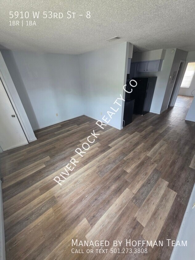 Foto principal - 5910 W 53rd St