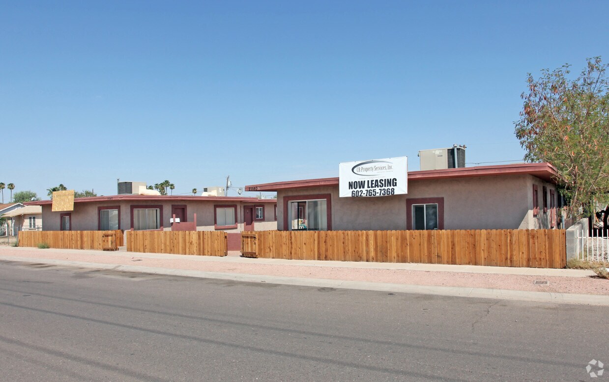 Primary Photo - Adams Fourplexes