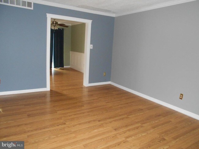 Building Photo - 31 Slavin Ct