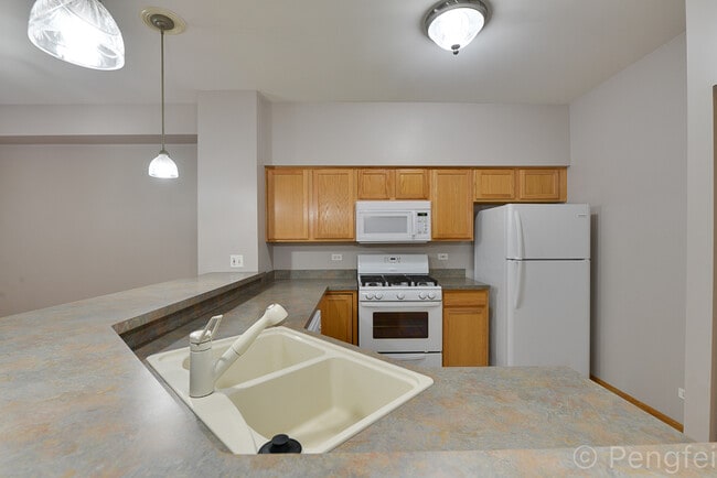 Building Photo - 2532 Carrolwood Rd