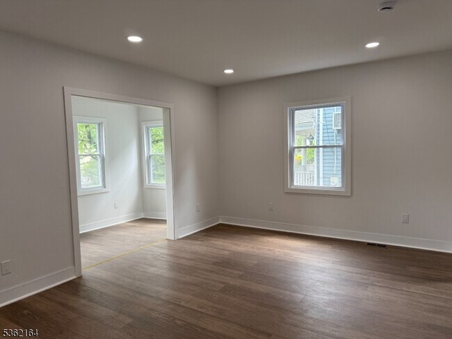 Building Photo - 186 Harrison Ave