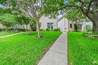 Building Photo - 2556 Wedglea Dr