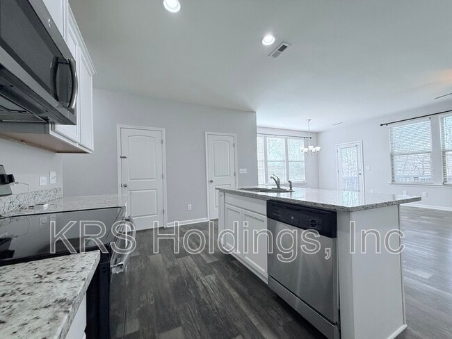 Building Photo - 81 Hill Shore Ln