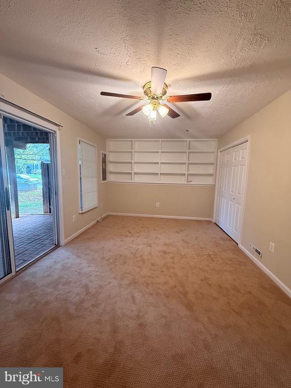 Foto del edificio - 17901 Cottonwood Terrace