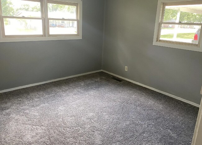 Foto del edificio - 2013 Greendale Dr