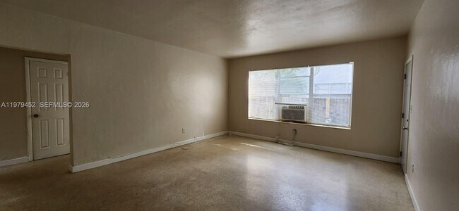 Building Photo - 736 83rd St