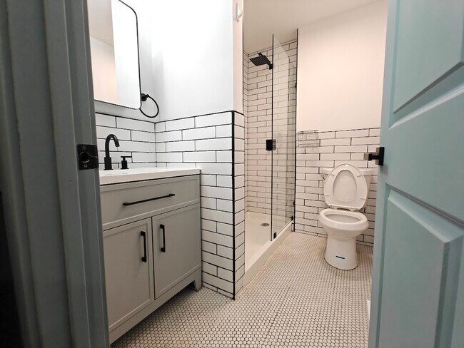 Foto del edificio - 1833 W 21st St