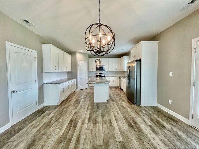 Building Photo - 356 Kensington Dr