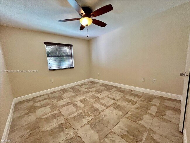 Building Photo - 1 br, 1 bath House - 10501 SW 155th Ct Apt...