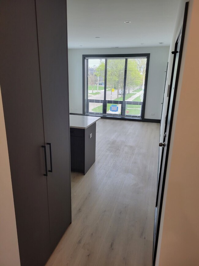 Foto del edificio - 6500 S Ingleside Ave