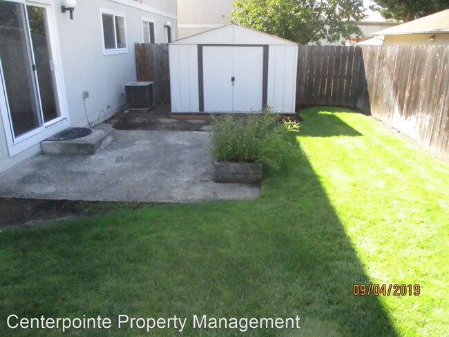 Foto del edificio - 3 br, 2.5 bath House - 202 NE Rifle Range #1