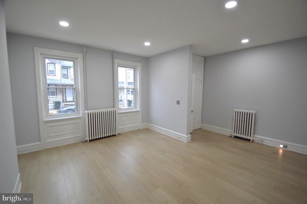 Foto principal - 322 Jones Ave