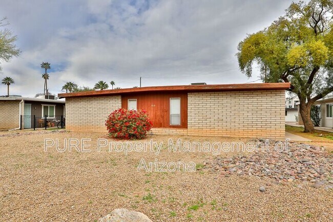 Foto del edificio - 810 W 2nd St