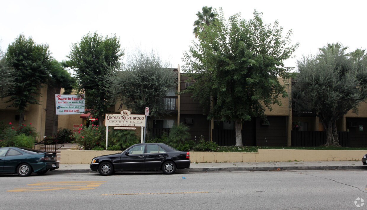 Foto del edificio - Lindley Northwood Apartments
