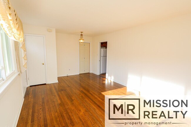 Foto del edificio - COMING SOON - 3 BED 1 BATH RANCH HOME IN M...