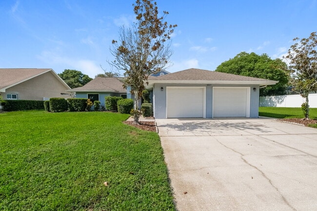 Building Photo - 8807 Wellesly Ct