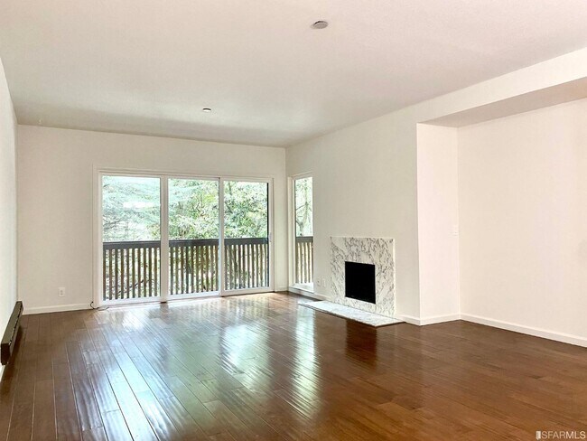 Foto del edificio - 2760 19th Ave