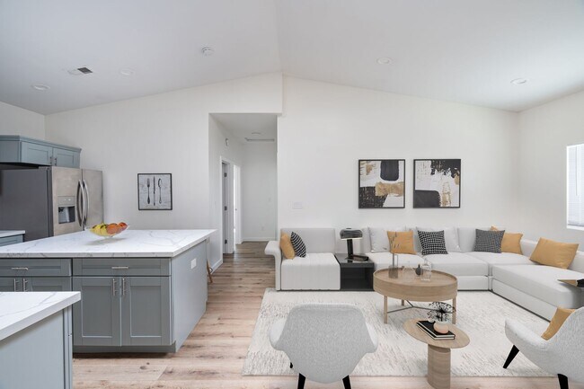 Foto del edificio - 4842 College Ave