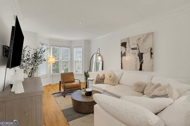 Foto del edificio - 375 Highland Ave NE