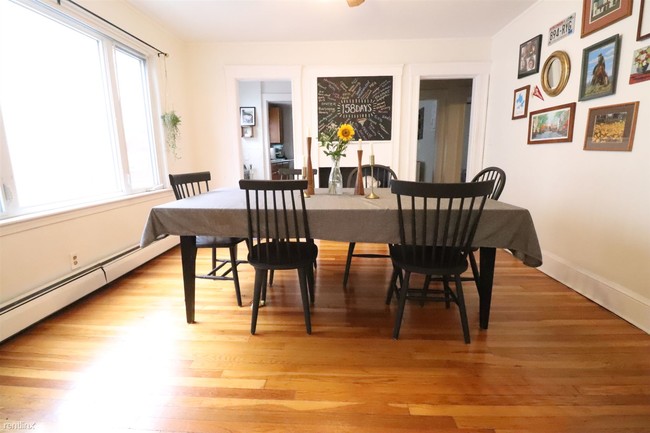 Building Photo - 2 br, 1 bath  - 63 Farragut Ave