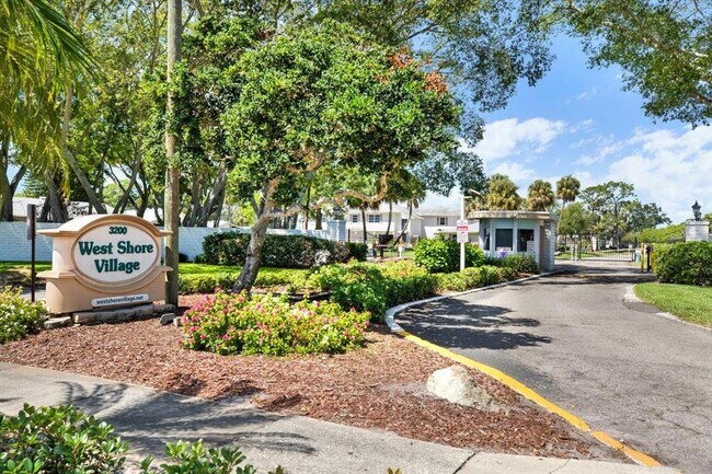 Foto del edificio - 3207 40th Ln S