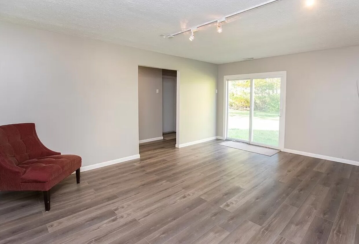 Foto principal - 9030 Reed Rd