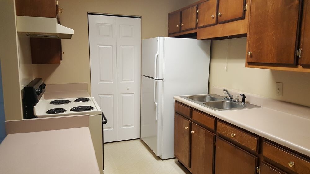 Foto del edificio - 215 N Baird Ln