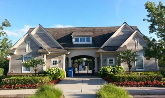 Building Photo - 3211 Addington Dr