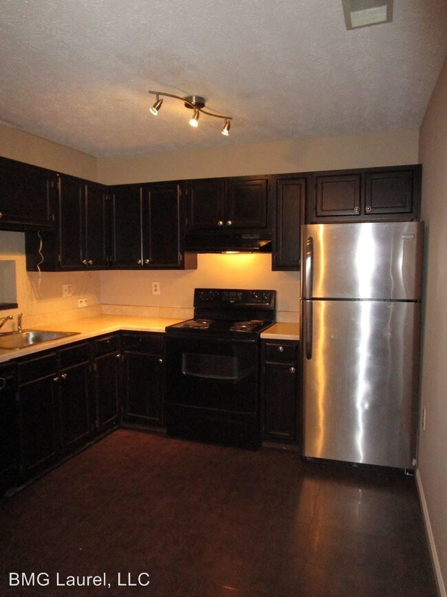 Foto del edificio - 4611 Winterberry Ln