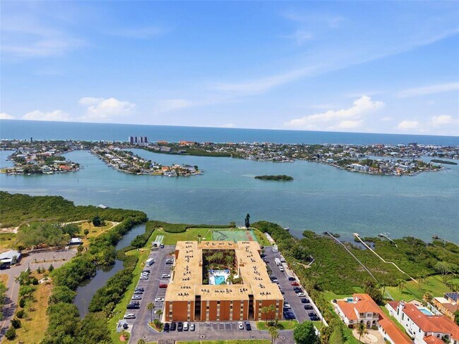 Foto del edificio - 12760 Indian Rocks Rd