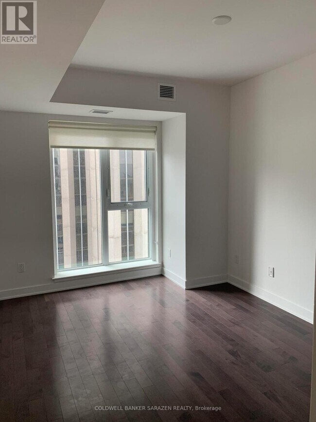 Building Photo - 40 Nepean St