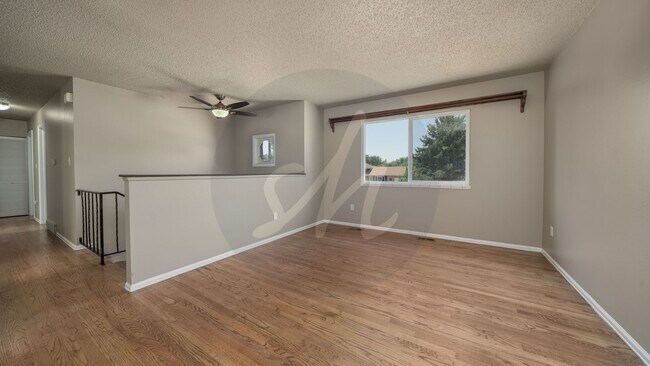 Foto del edificio - 5 bedroom Home in Widefield