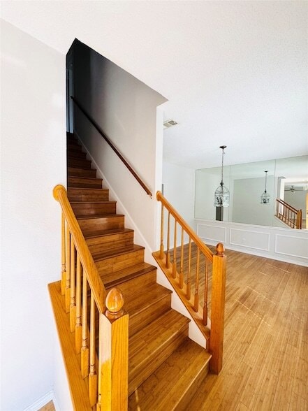 Building Photo - 2305 Buckeye Dr