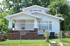 Primary Photo - 2 bed 1 bath house $995