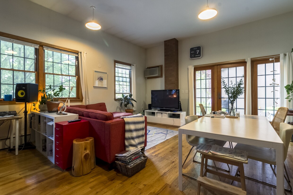 Foto principal - 695 Lorimer St