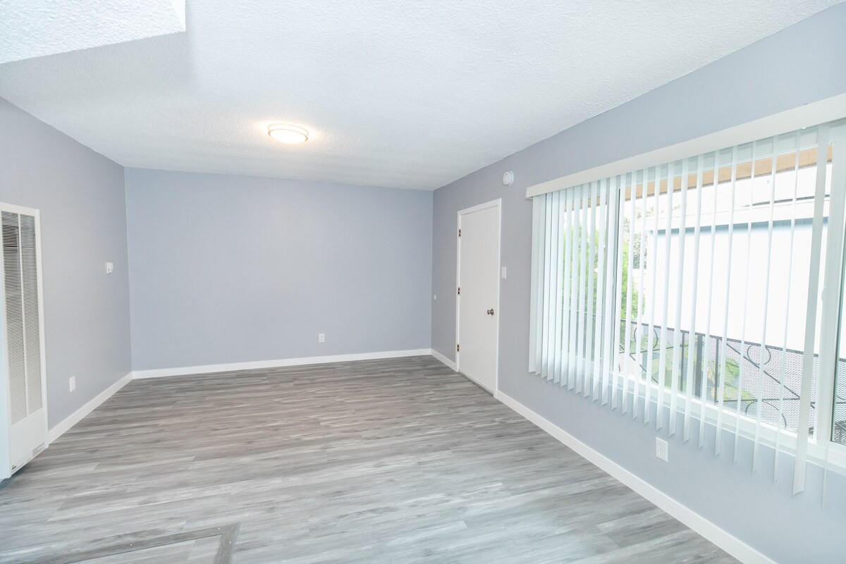 6207 Middleton St Unit f, Huntington Park, CA 90255 Apartments in