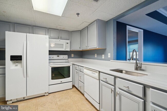 Building Photo - 3308 Centennial Station Dr