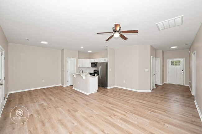Building Photo - 515 Correll St