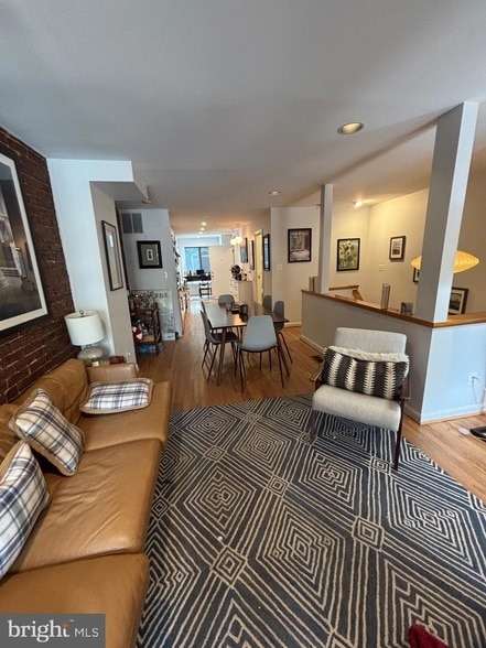 Foto del edificio - 1753 Swann St NW